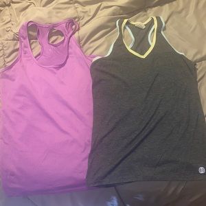 2 Women’s Workout Tank Tops